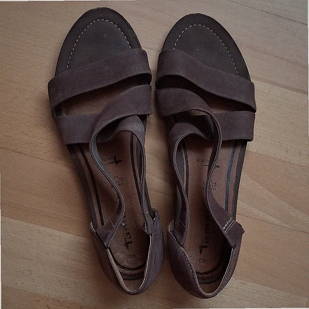 Tamaris Damen Riemchen-Sandalen Braun Keilabsatz Kunstleder EU 40