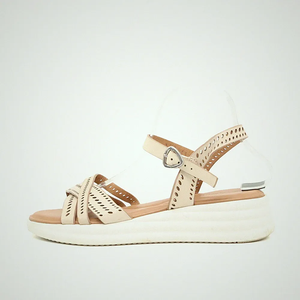 Tamaris Damen Sandalen EU 40 Cut-Out Riemchen Beige Komfort