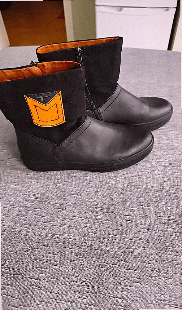 Tamaris Damen Stiefeletten/Boots schwarz Leder Reißverschluss Keilabsatz 38