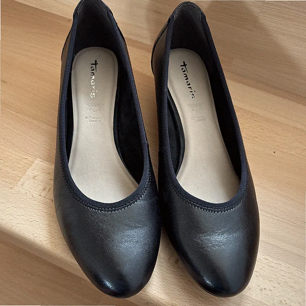 Tamaris Pumps, Schwarz, Größe 40 Neu
