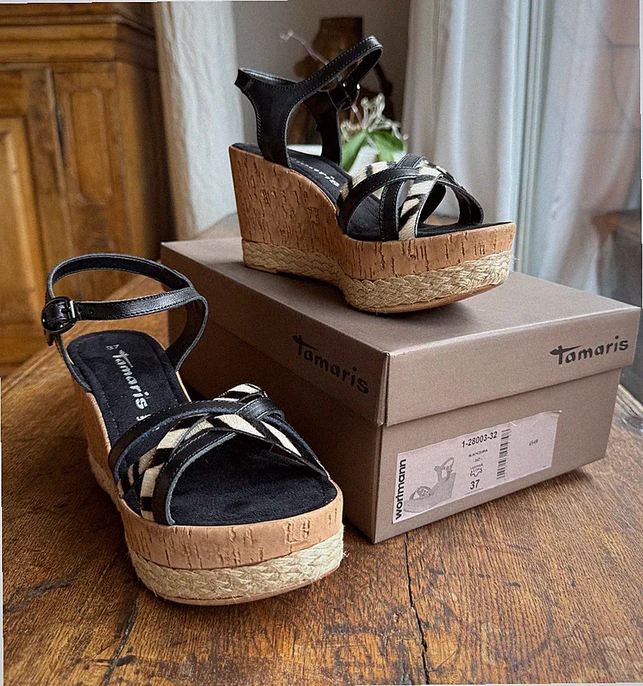 Tamaris Sandale Plateau schwarz Zebra Gr. 37 Schuhe Sandaletten