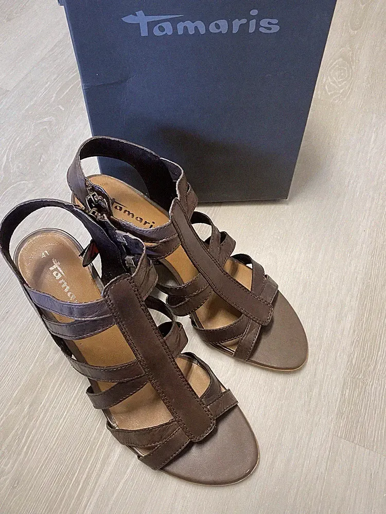 Tamaris Sandale Sandalette Gr. 41 Keilabsatz Farbe Café / Braun NEU ungetragen