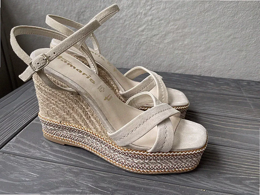 Tamaris Sandalen, Echt Leder, Creme Farbe, Gr.38, Wedges, Wie Neu!
