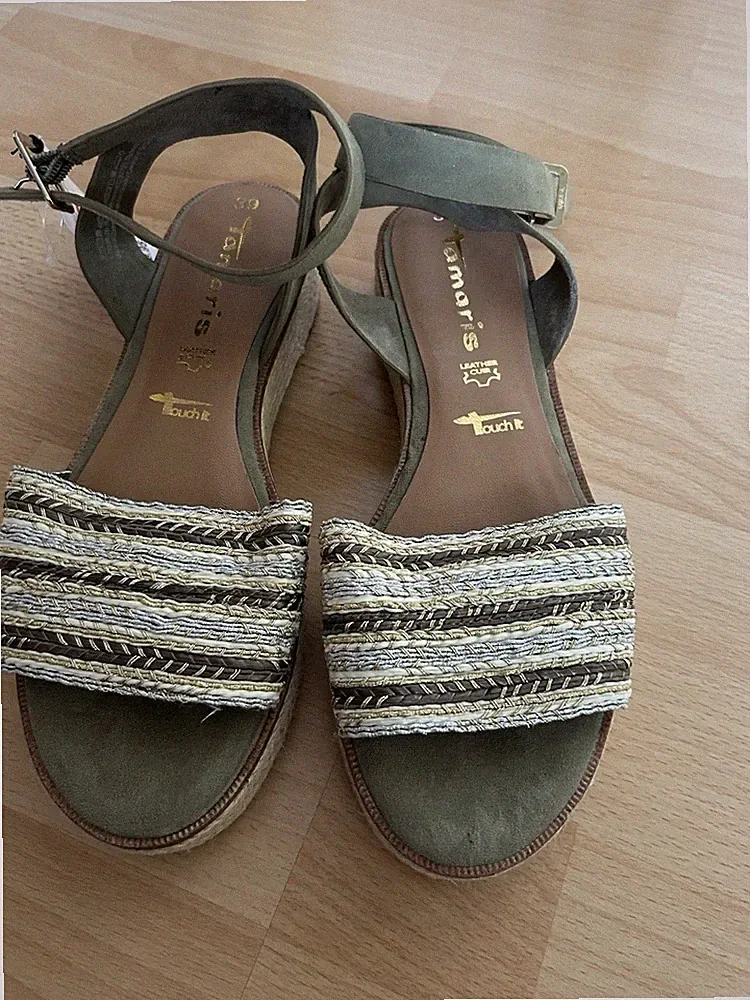 Tamaris Sandalen Gr.39 Ledersohle Textil Fussbett Olive Neu