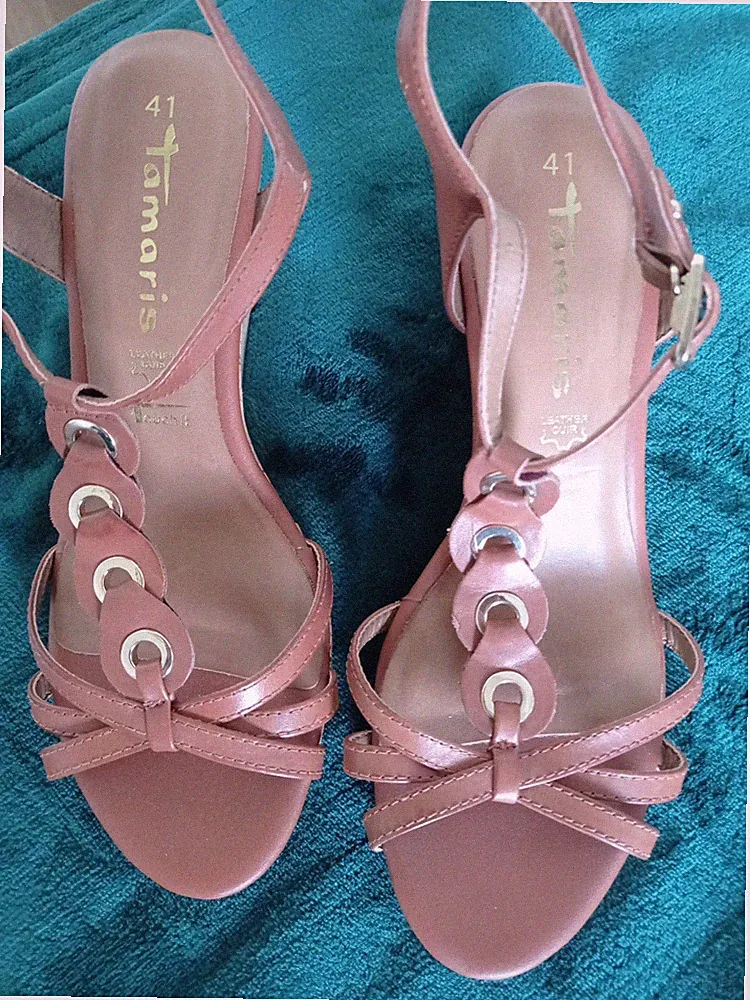 Goldene Tamaris Keilabsatz-Sandalen