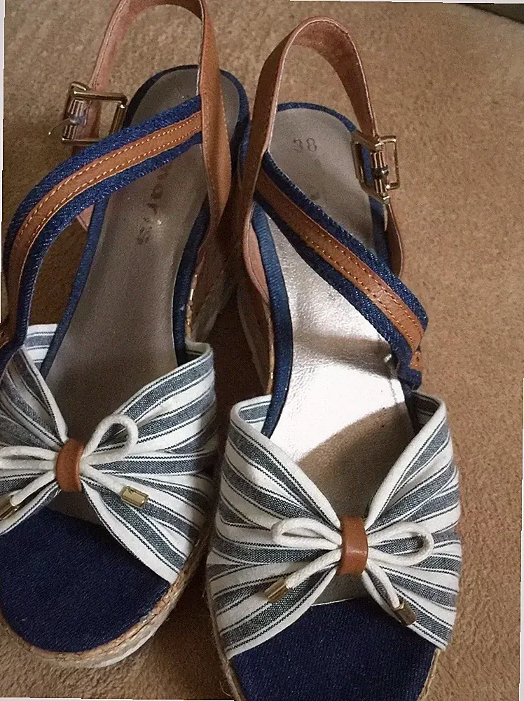 TAMARIS Schuhe Sandalen Größe 38