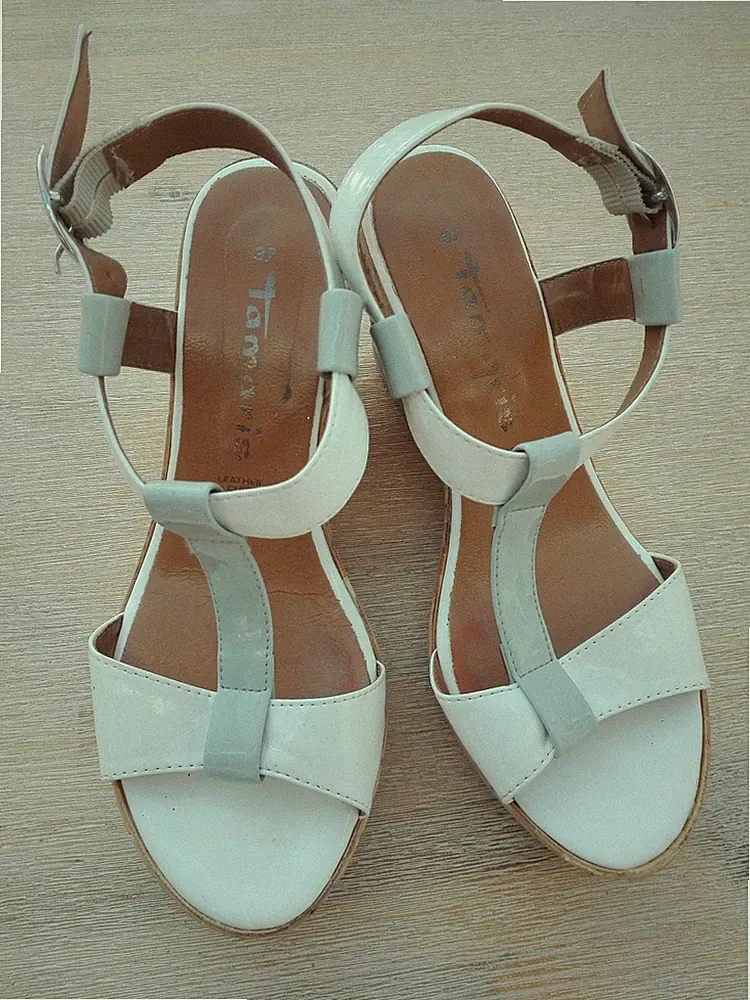 Tamaris weiße Sandalen, Ledersandalen Gr. 37, weiße Sandalen mit Korkkeilabsatz