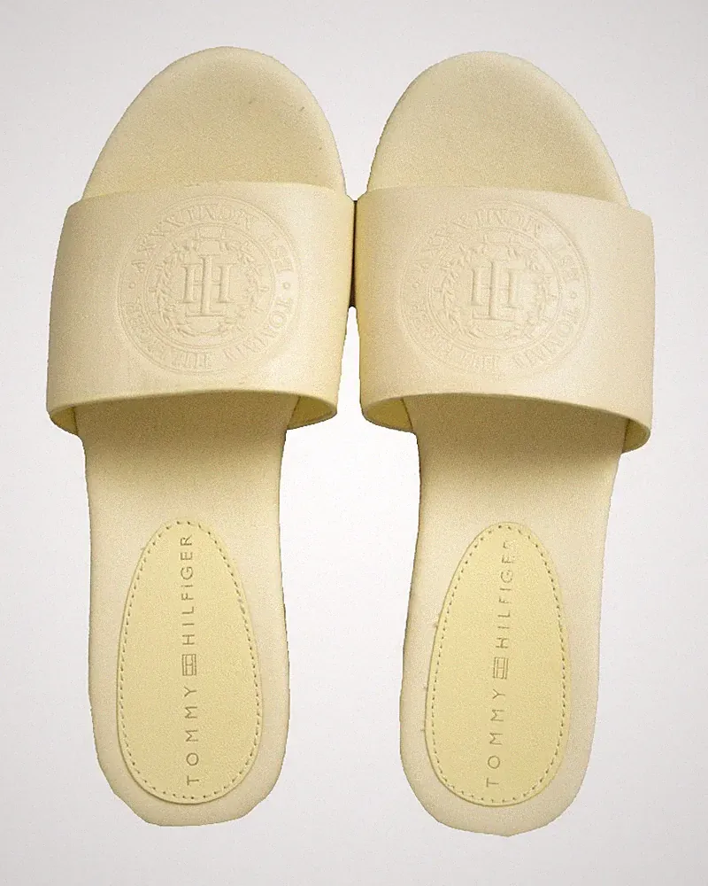 TH TOMMY HILFIGER Damen Hausschuhe Clogs Keilabsatz Meer oder Pool Artikel FW0FW06