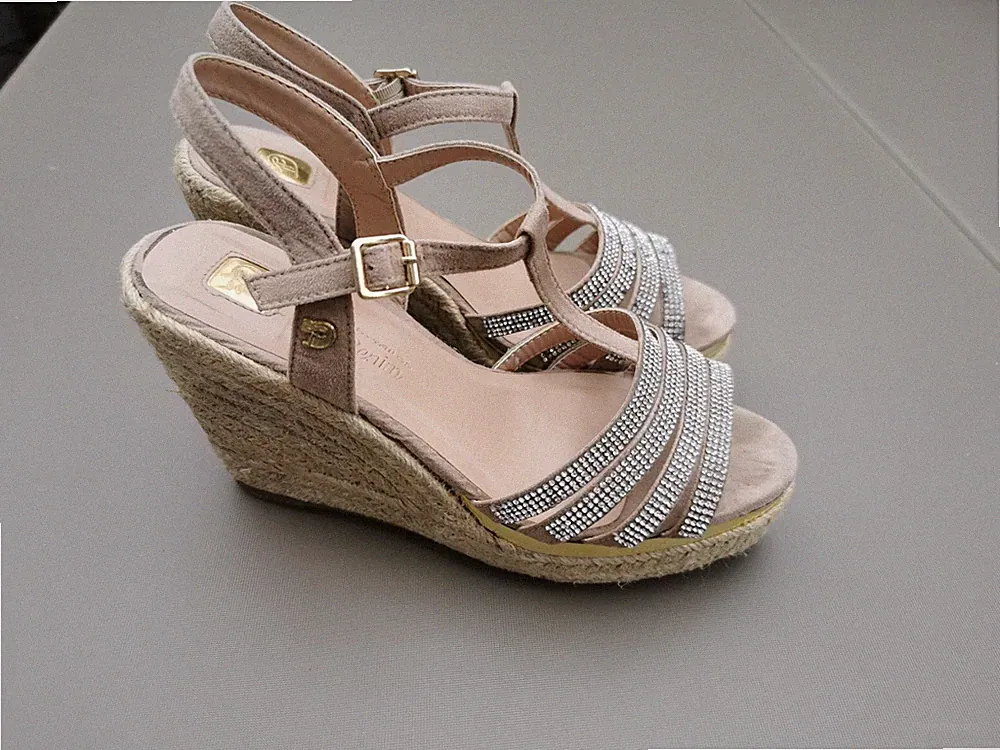 Tom Tailor Denim Sandalen Sandaletten mit Keilabsatz Wedges beige Straß Gr.39