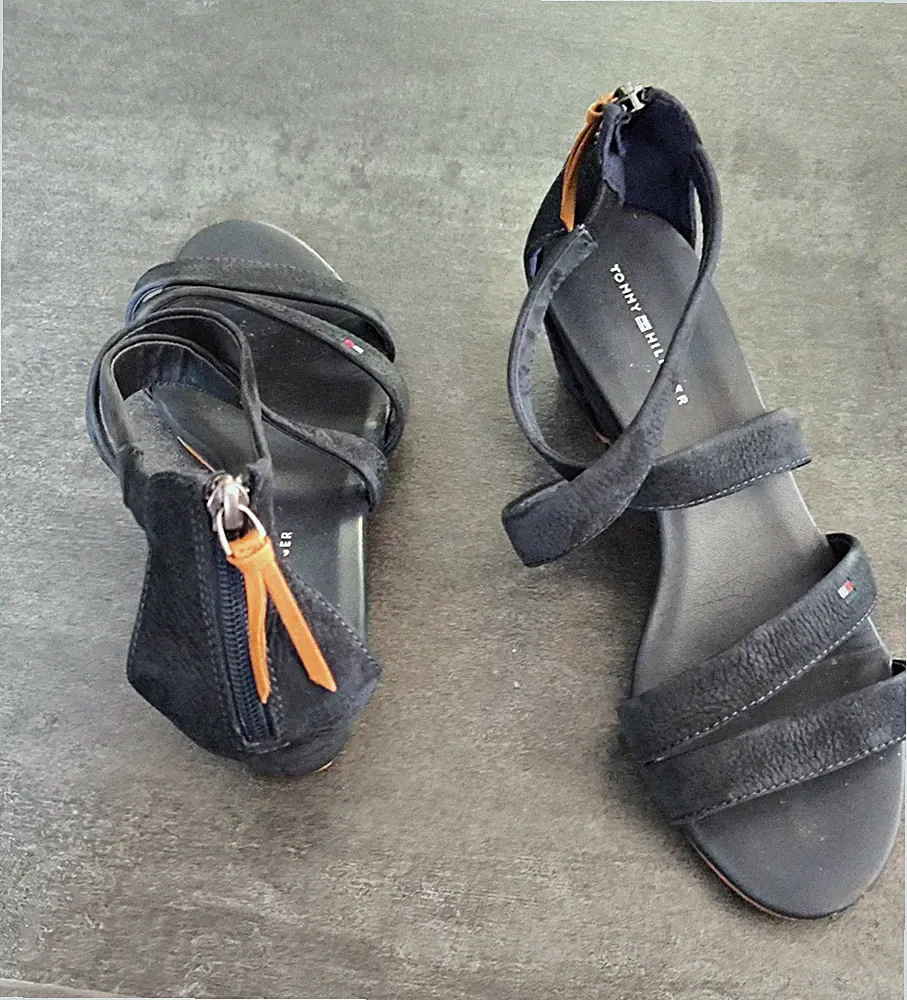 Tommy Hilfiger Damen Keilabsatz Riemchen-Sandalen EU 40 Schwarz Wildleder RV