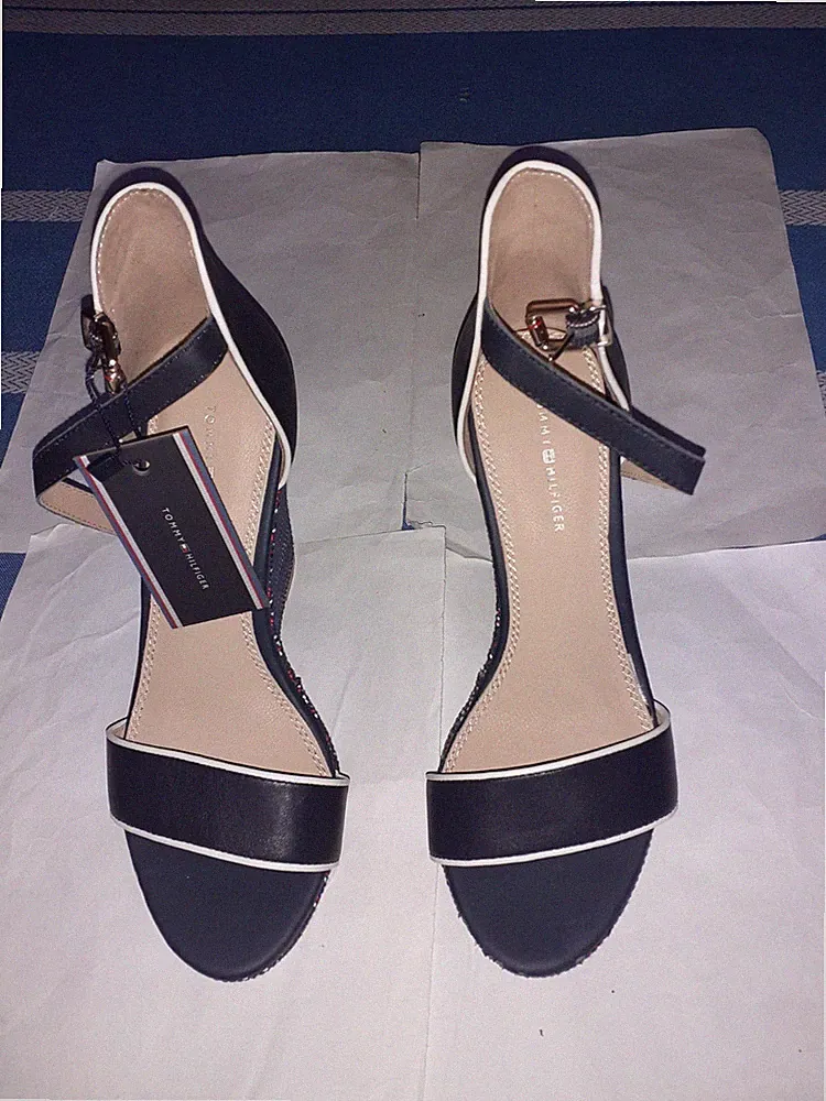 Tommy Hilfiger Damen Keilabsatz Sandalen Gr.40 Blau mit Etikett