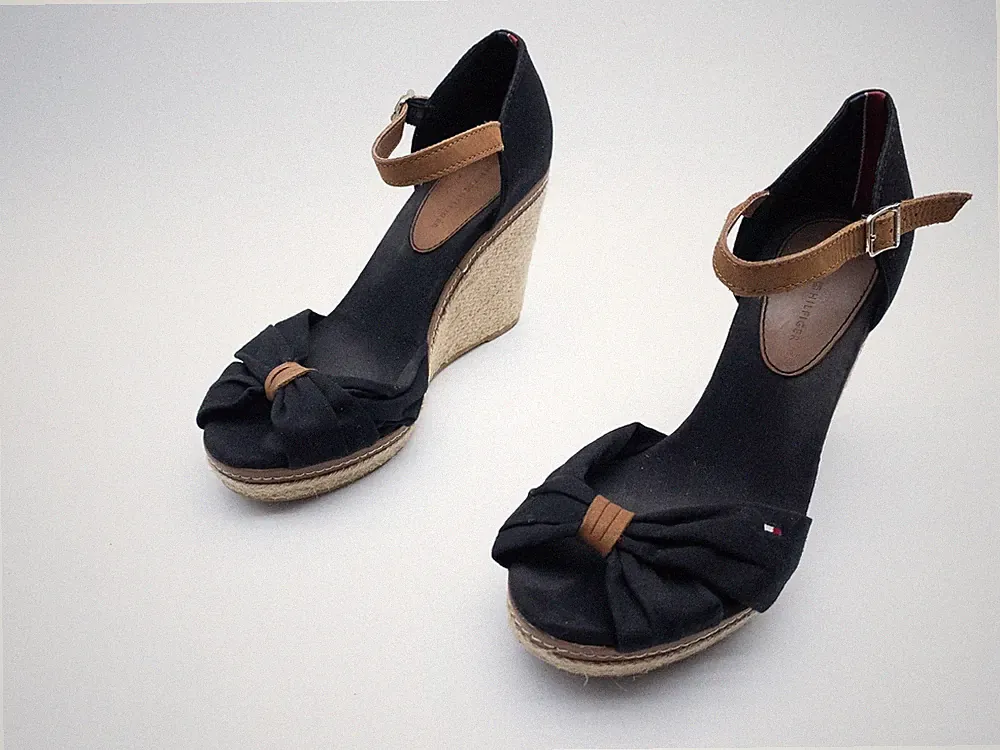 TOMMY HILFIGER Damen Pumps Absatzschuh Sandale Schwarz Gr.37 EU Art.41218-98
