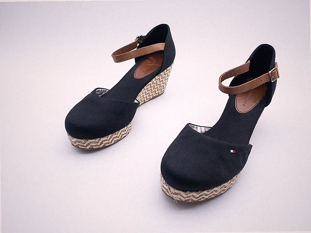 TOMMY HILFIGER Damen Sandalette Keilsandalette Schwarz Gr. 39 EU Art. 41825-98