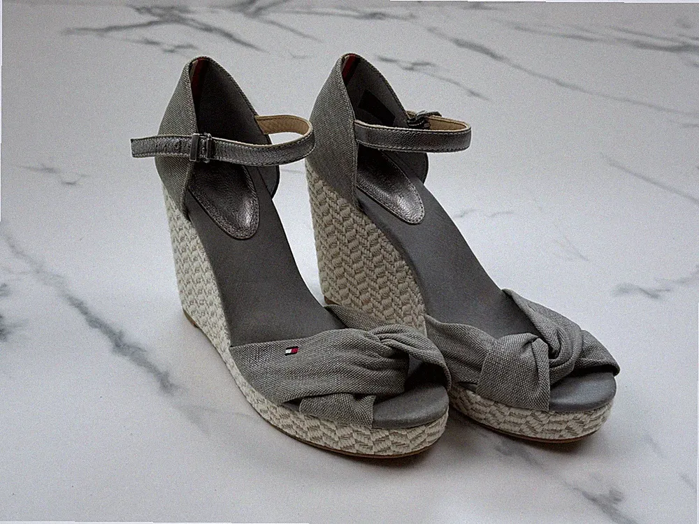 Tommy Hilfiger Keilsandaletten Grau Gr. 41 Wedges Plateau Sandalen