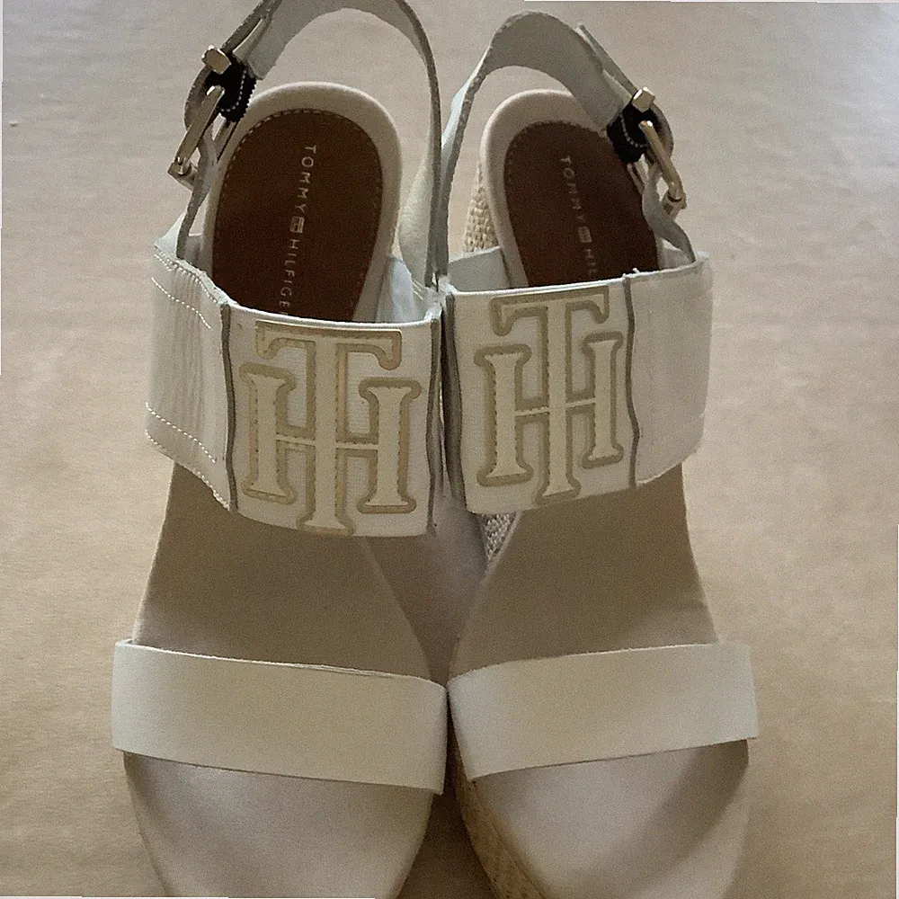 Tommy Hilfiger Sandalen 40