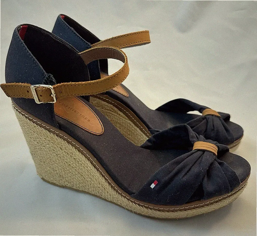 TOMMY HILFIGER Sandaletten Gr. 40 Blau Stoff Keilabsatz Espadrilles-Style