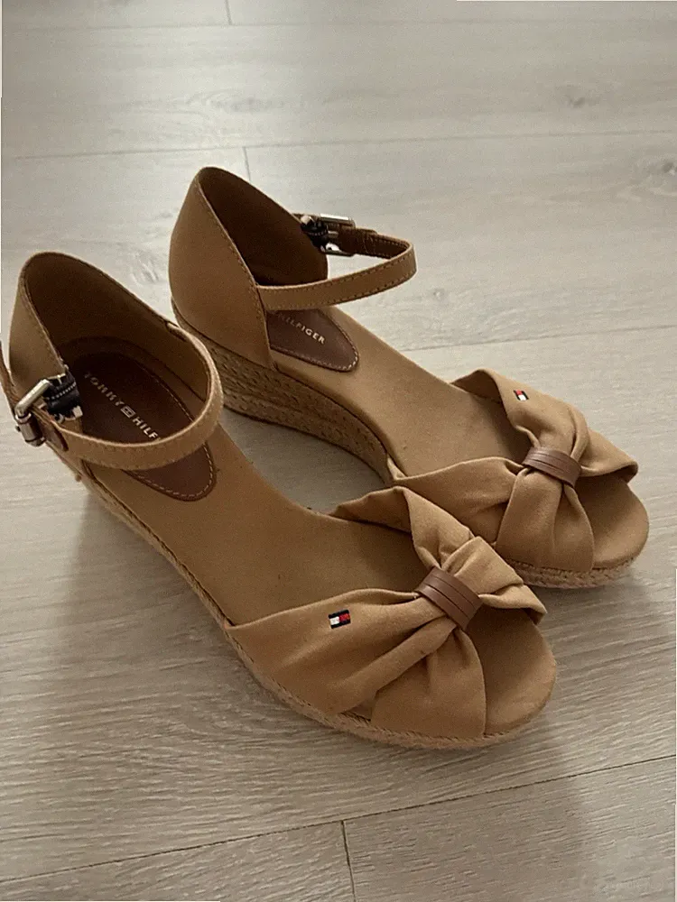 Tommy Hilfiger Wedges Damen Keilsandaletten Camel Gr. 38 Sommer Schuhe