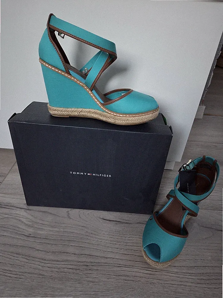 Tommy Hilfiger Wedges Gr. 38 türkis