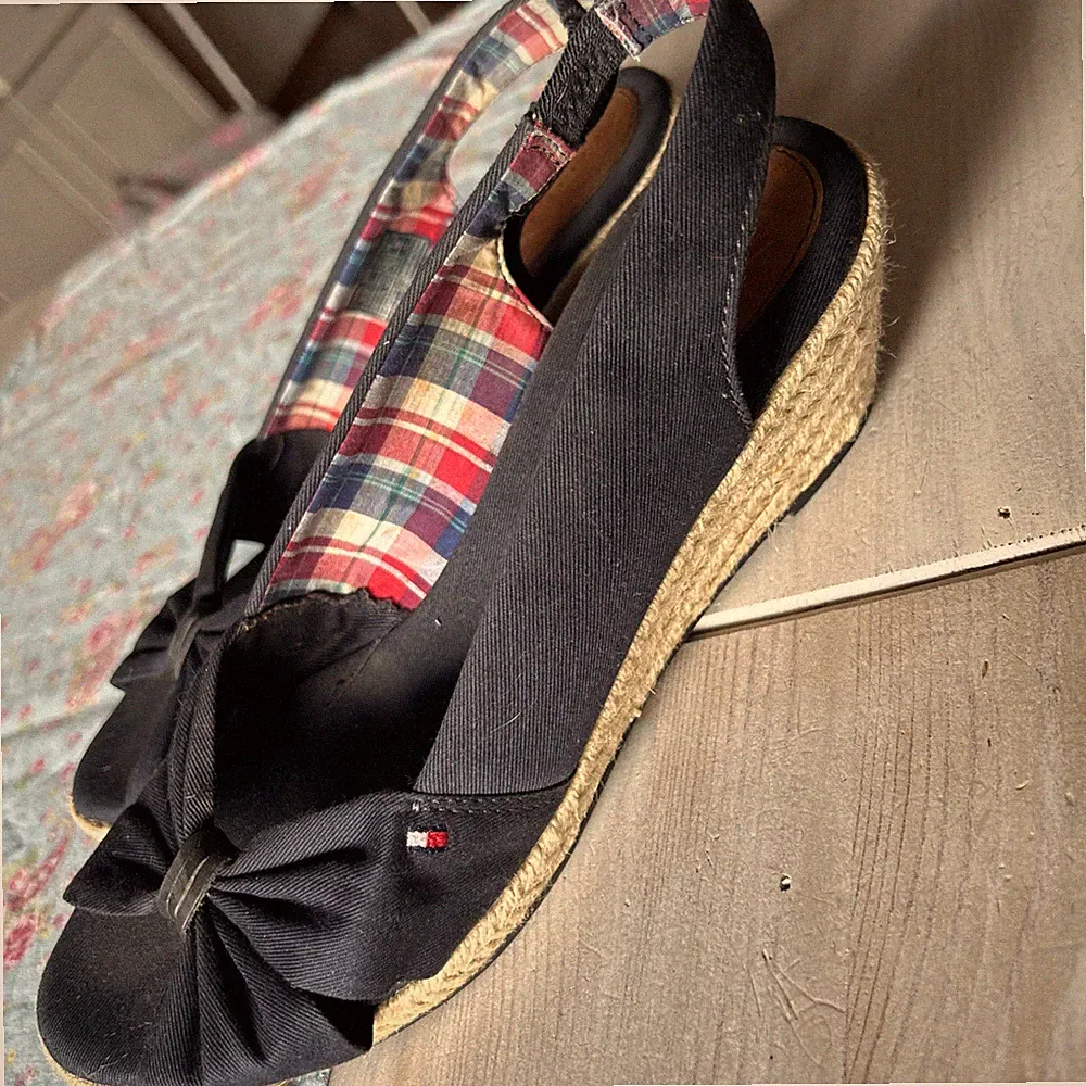 Tommy Hilfiger Wedges Keilabsatz 40 Sommer Damen ☀️ Schuhe Sandalen ❤️