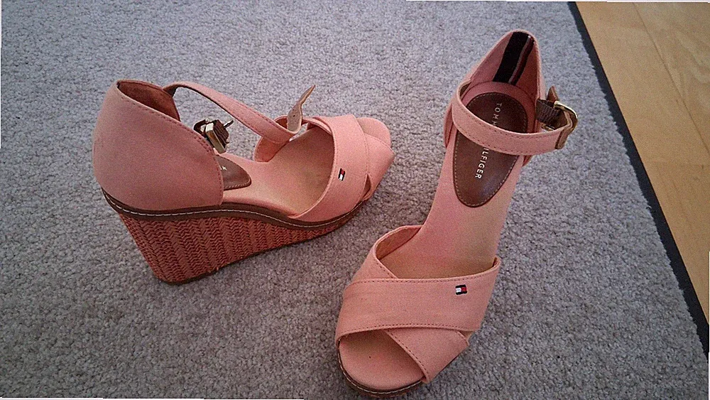 Tommy Hilfiger Wedges Keilabsatz Sandalen Lachs Farbe Gr 36 2x Getragen