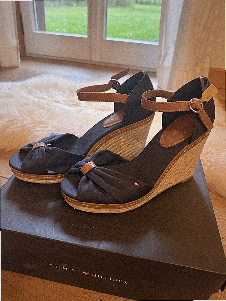 Tommy Hilfiger Wedges Schuhe Sandalen Sandaletten Elena Navy Keilabsatz Damen