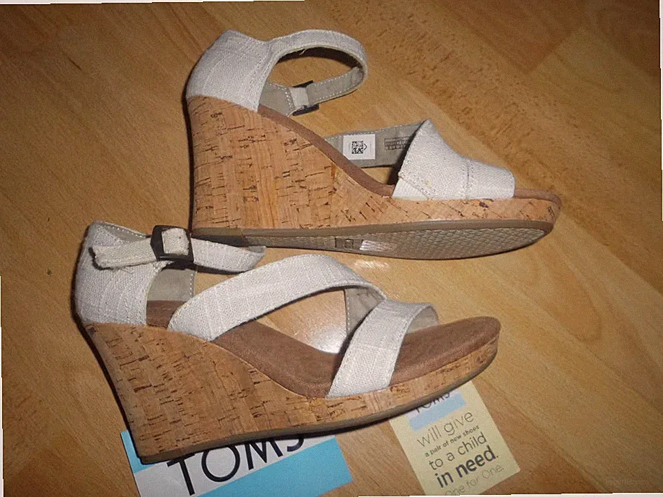 Toms Clarissa Keilabsatzsandalen Leinen Gr.6(36,5) NEU
