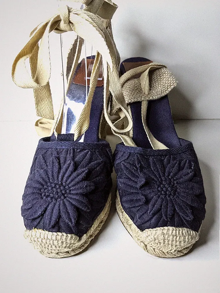 TORY BURCH Sandalen Espadrilles Wedge Kailabsatz 37 DUNKEL BLAU bestickt Blumen