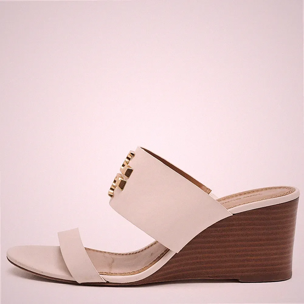 Tory Burch Sandaletten Everly Größe 38 weiß Leder Keilabsatz