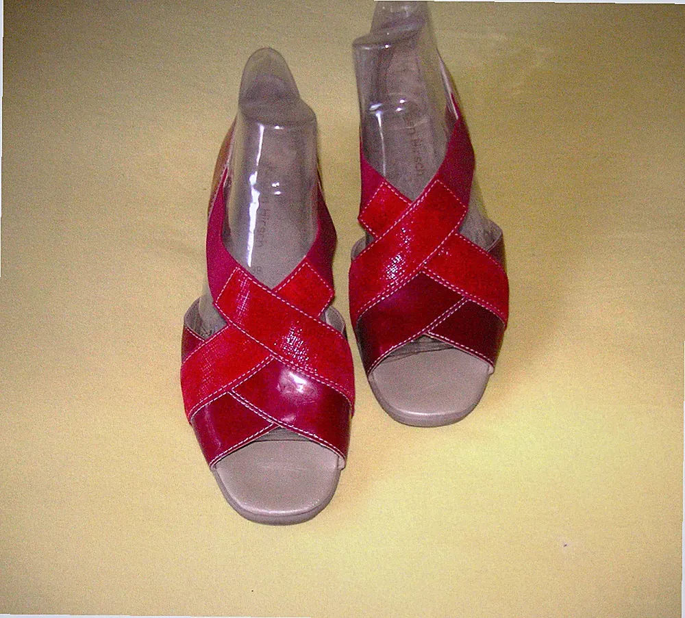 Total NEUwertige offene Sommer-Schuhe Gr. 39 in Rot TOP Zustand