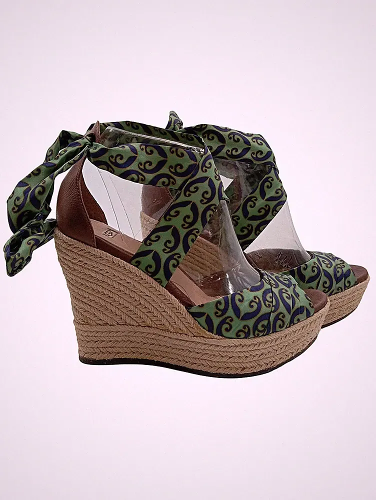 UGG Damen Wedges Keilabsatz Sandalen Grün Paisley Bindeverschluss Gr. 39
