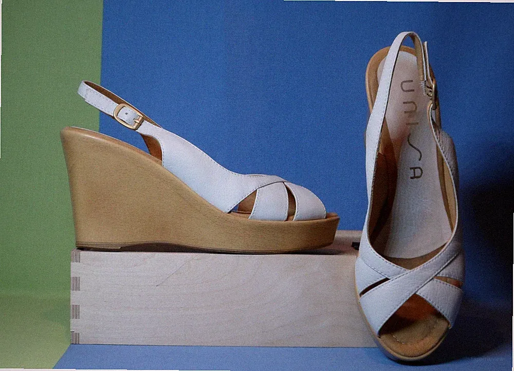 UNISA Plateau-Sandalen Wedges Echt Leder creme-weiß Keilabsatz in Holzoptik 40