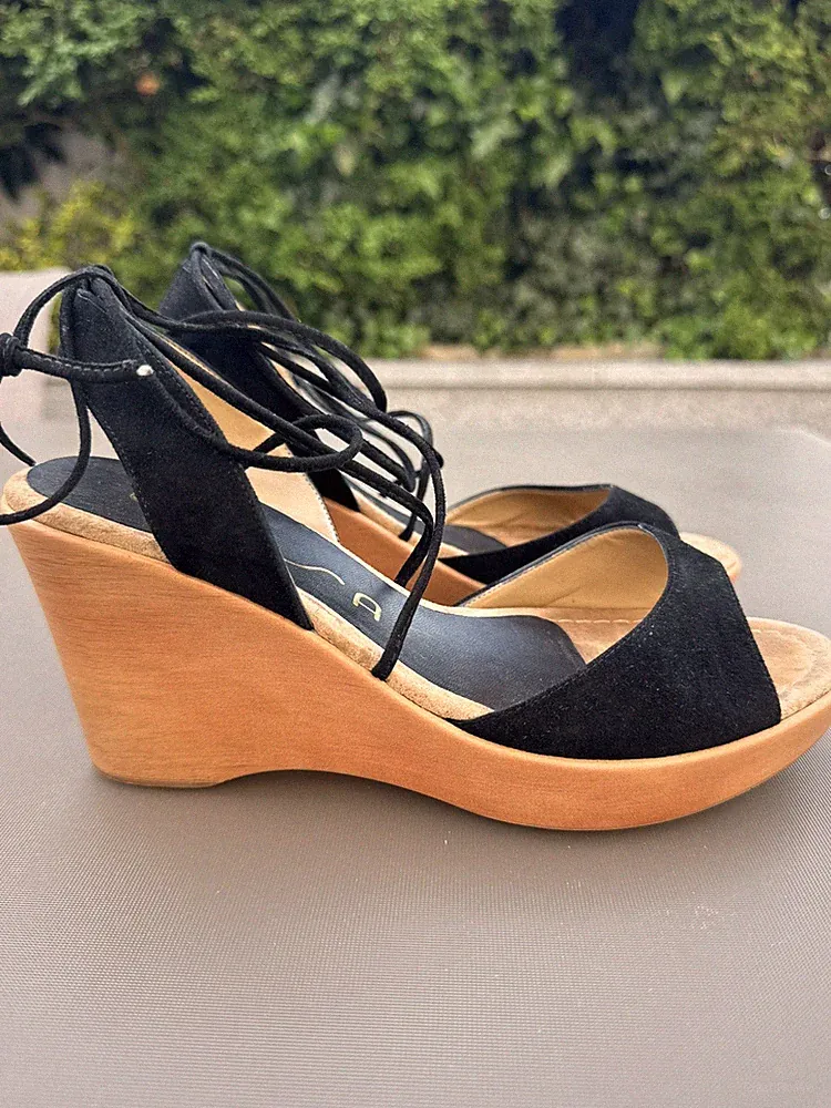 Unisa Sandalen Sandaletten mit Keilabsatz Wedges Schnürung am Bein schwarz Gr.38