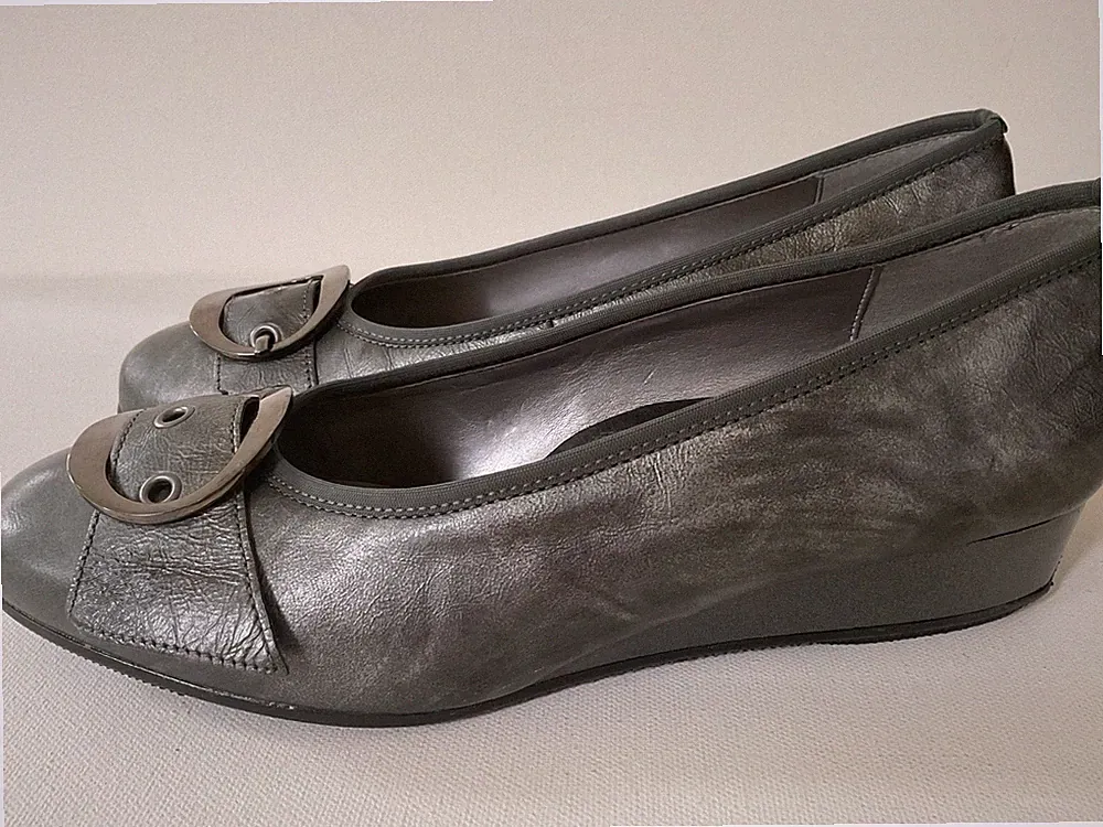 Via Milano Keilabsatz Pumps Damen Gr.40,5/7 silbergrau Flacher Sommerschuh