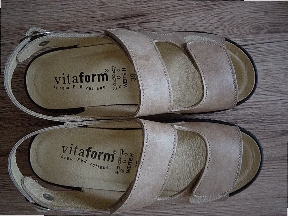 VITAFORM Sandalen Gr.39 LEDER beige Weite H ++gekauft bei QVC++ ungetragen