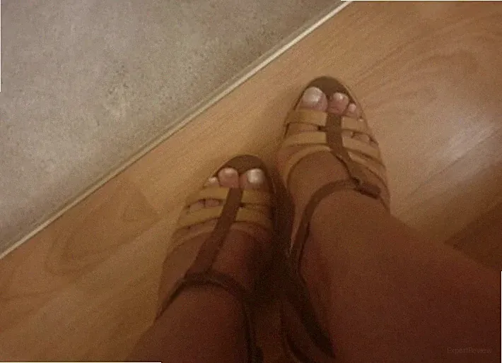 WEDGES MIT TRANSPARENTEN ABSATZ NEUWERTIG