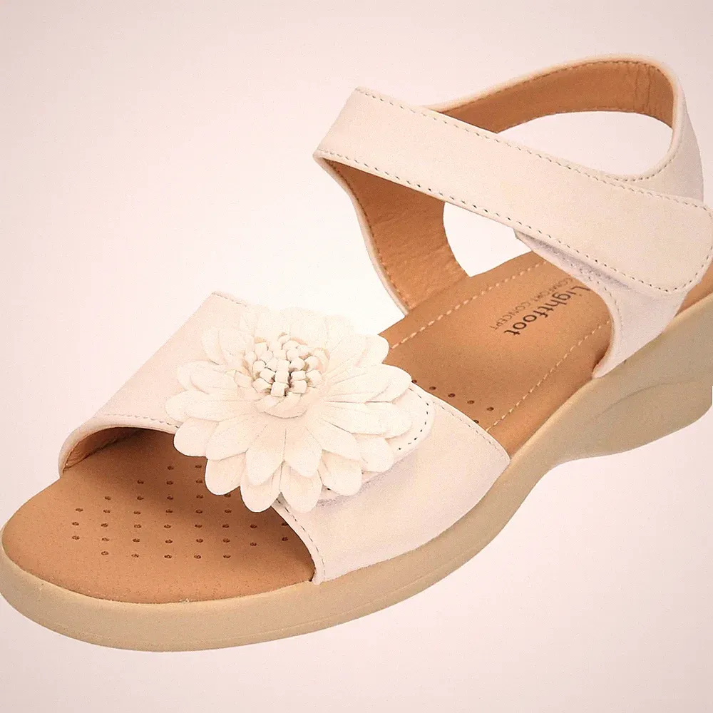 Weiße bequeme Sandalen offene Zehenpartie Blume niedriger Keilabsatz Schuh Fersenriemen Dr Lightfoot