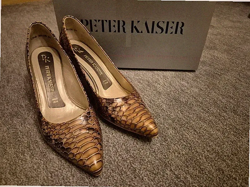 Wenig getragene PETER KAISER Pumps Gr 38 (5,5) braun Schlange Schuhe
