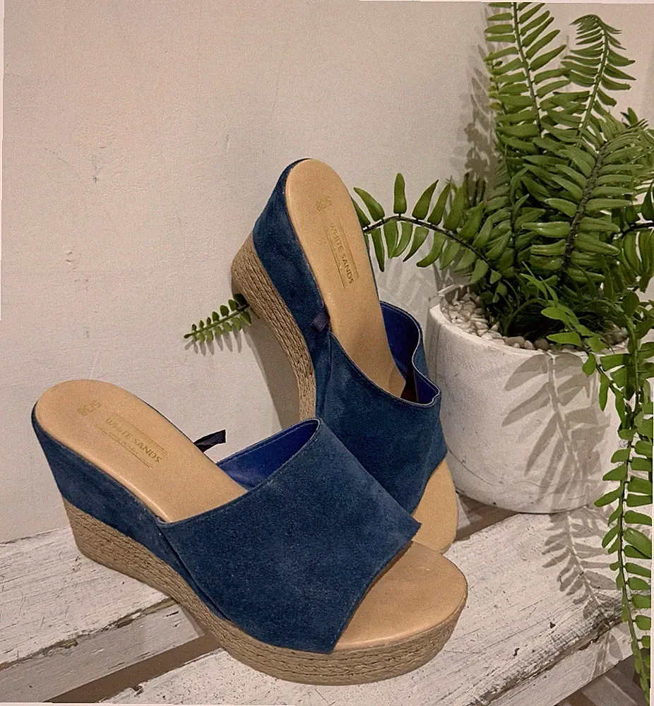 White Sands Made in Italy blaue Wildleder-Sandalen offene Zehenpartie Keilabsatz UK 5 38