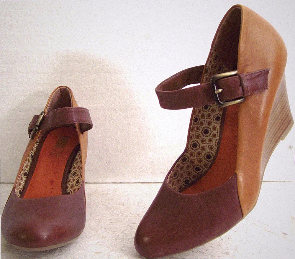 Wie neu, braune Riemchen Pumps, echtes Leder, 8cm Keilabsatz - Gr. 40 - PIER ONE