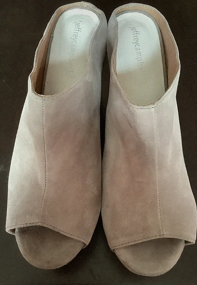 Wildleder Clogs Peeptoe Sand Gr 40 Keilabsatz von Jeffrey Campbell