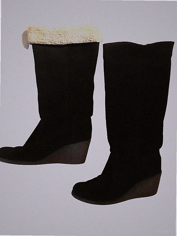 Wildleder-Stiefel mit Keilabsatz und Pelzrand - Gr. 38