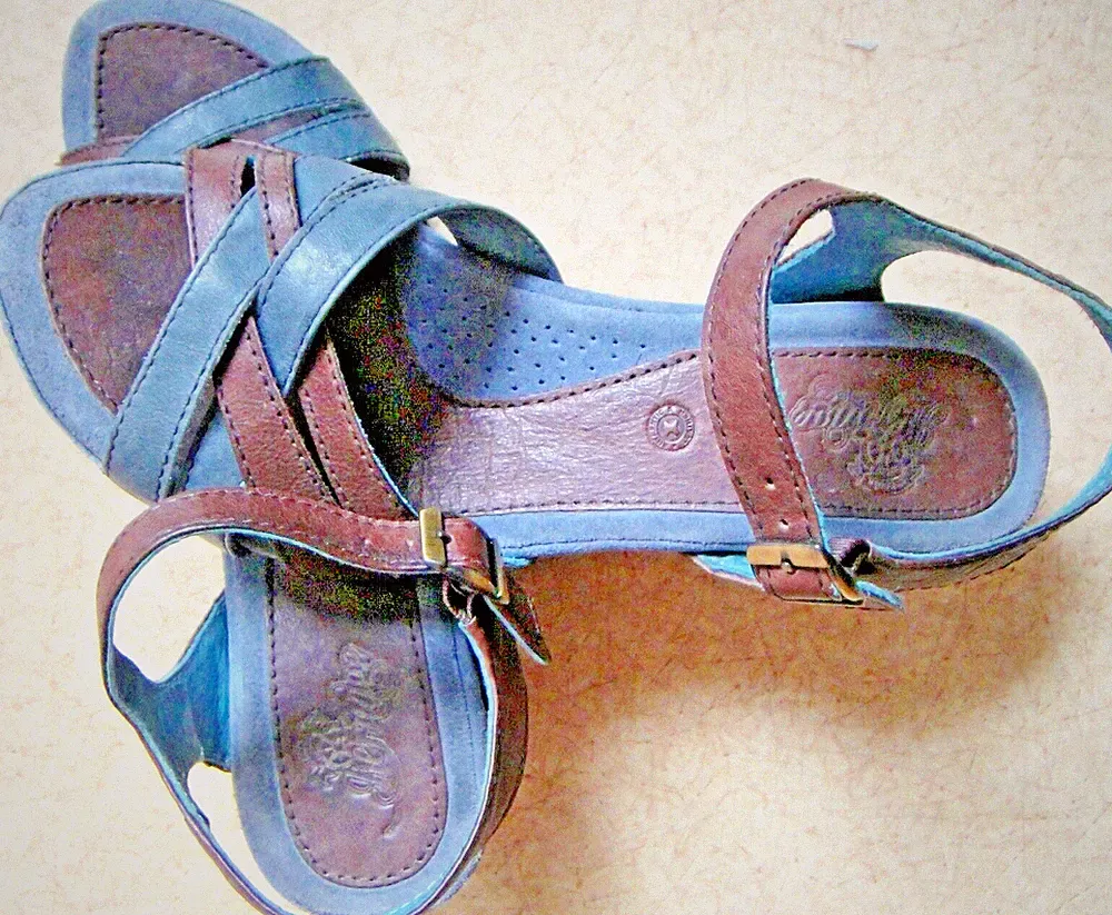wNEU Sandalen BUSSOLA Gr.37 Leder Blau-Braun Keilabsatz COMFORT TOP NP110€