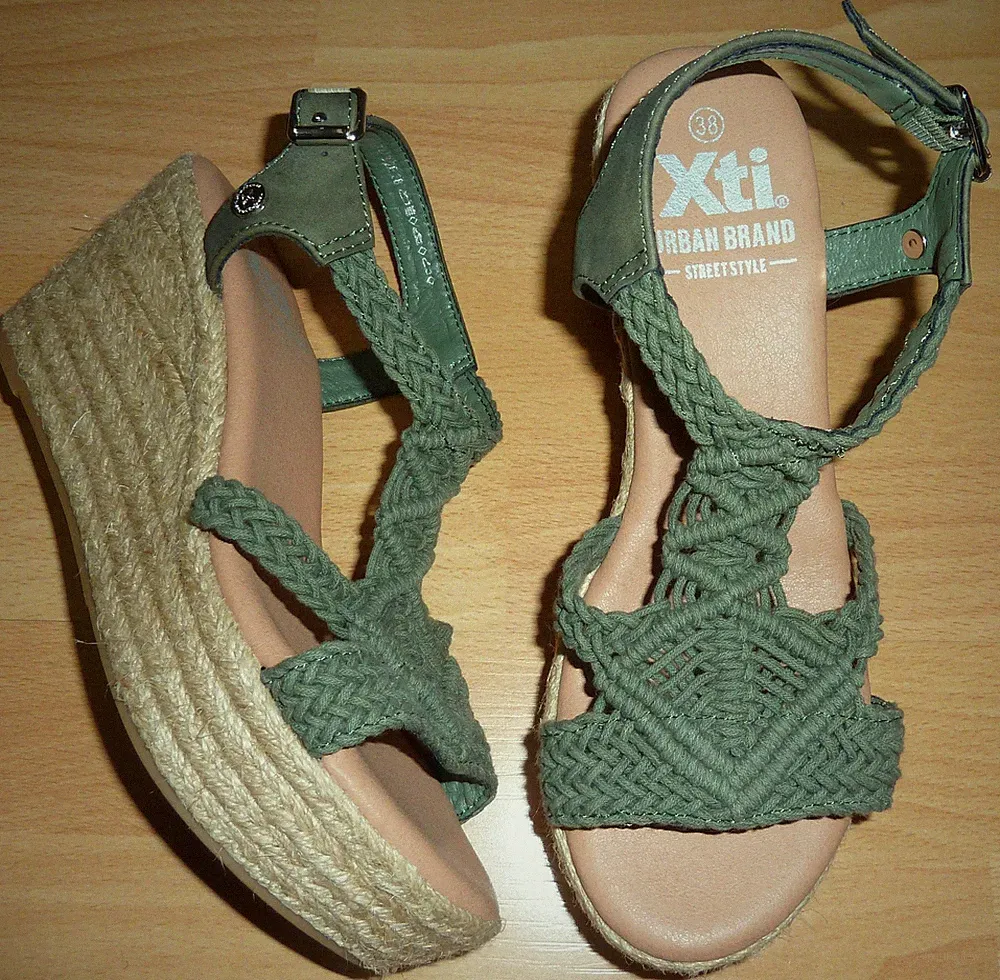 XTI Urban Brand Keilsandalette Gr. 38 grün Wedge *Neu ohne Karton*