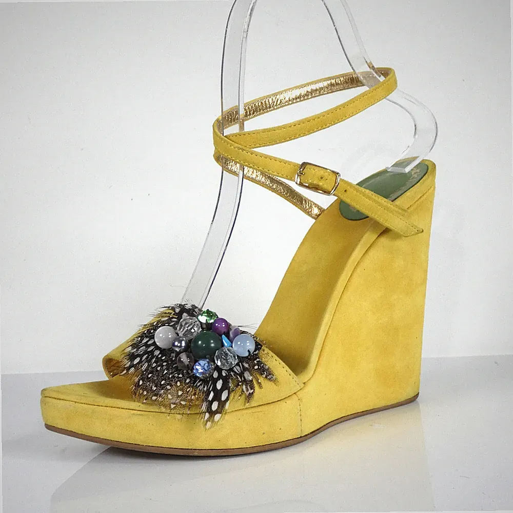 Y2K Keilabsatz Sandalen gelb Wildleder Feder Perlen Mary Atkins Italy Made UK 3 EU 36