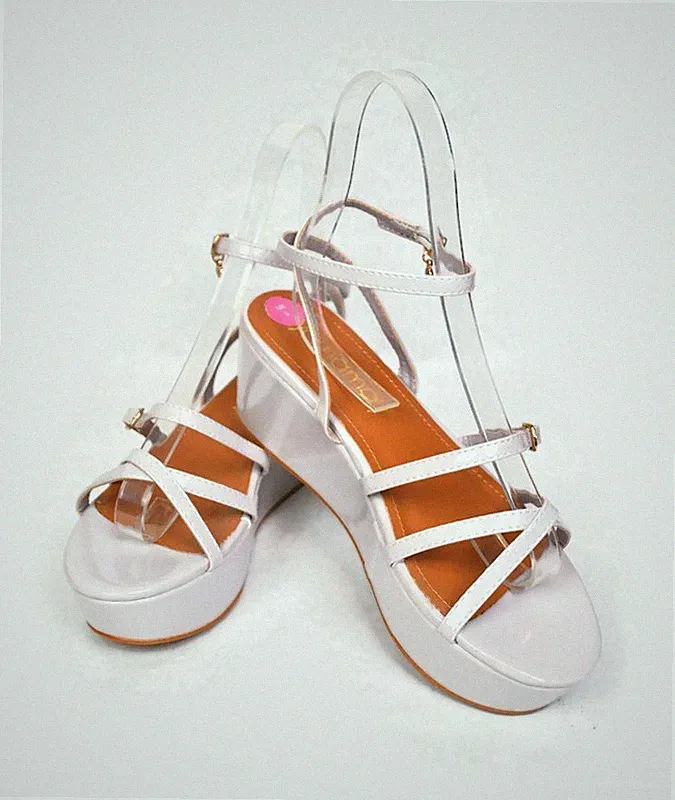 Yamamay cremefarbene Kunstleder Riemchen Plateau Sandalen Größe 5 Crossover