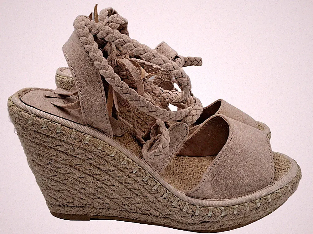 Yoki Damen Sandaletten Keilabsatz Espadrilles Beige Gr. 37,5 Bohemian