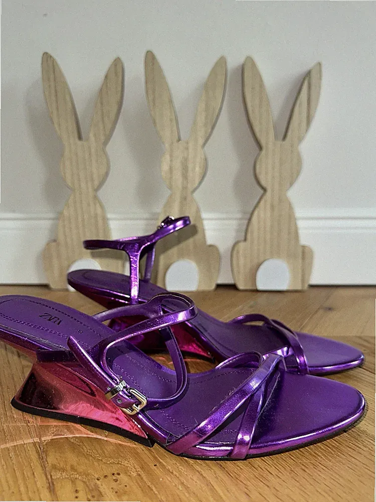 Zara Sandalen, Pumps, Slimbacks Lila Metallic Keilabsatz Größe 36 ￼