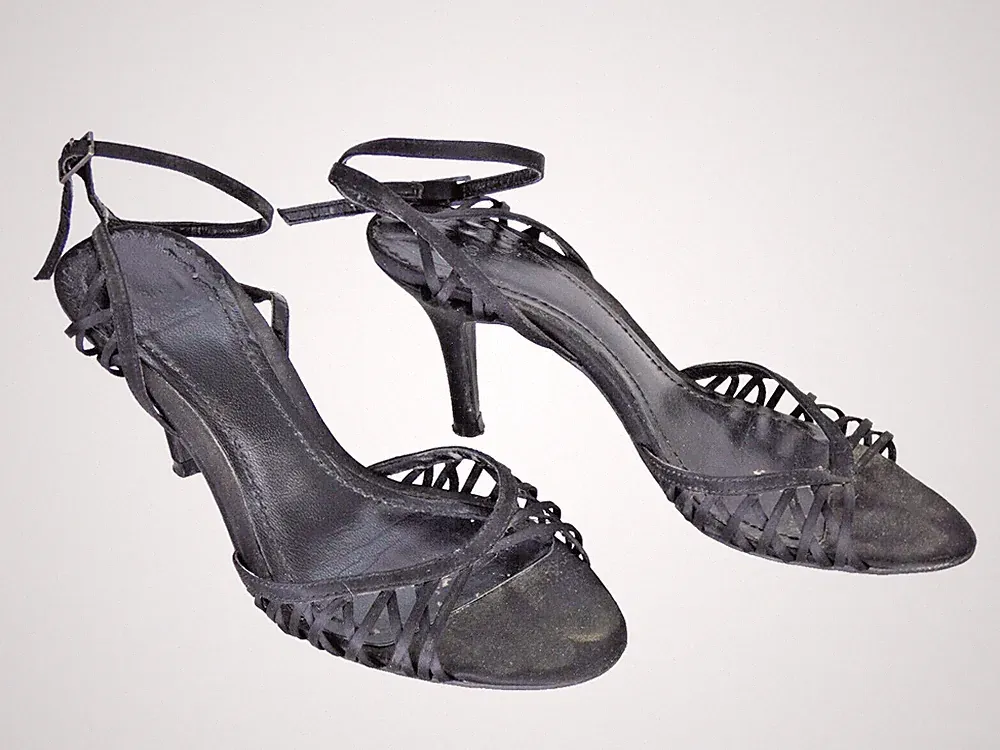Zara Sandalen schwarz Riemchen mittelhoher Absatz Party Cocktail klassisch Hochzeit Gast 36 UK 3