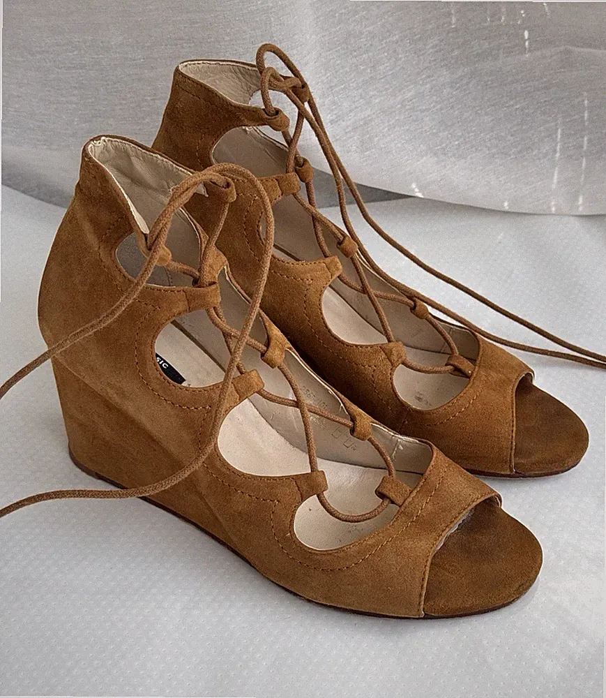 Zara Wildleder Sandalen Wedges Heels Lace Up Keilabsatz Camel Tan Suede 39